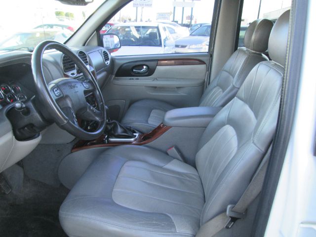 GMC Envoy XL 2003 photo 3