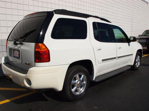GMC Envoy XL 2003 photo 2