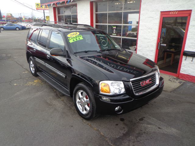 GMC Envoy XL 2004 photo 2