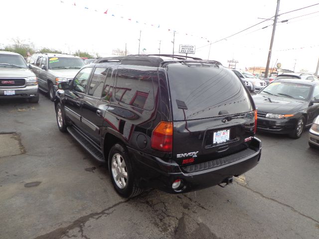 GMC Envoy XL 2004 photo 4