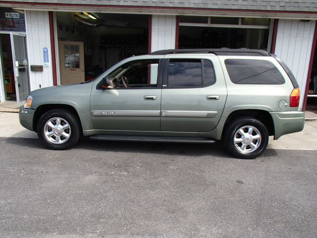 GMC Envoy XL 2004 photo 1