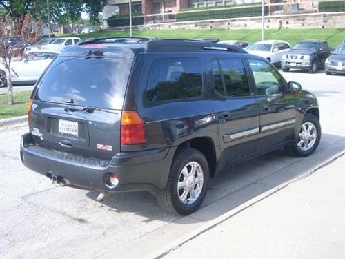 GMC Envoy XL 2004 photo 2