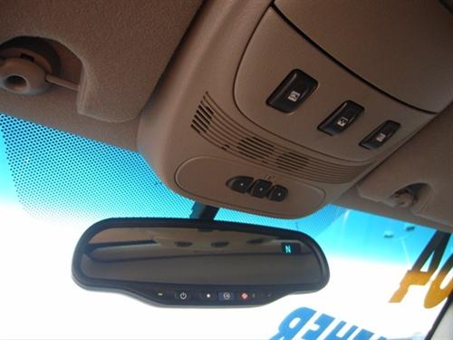 GMC Envoy XL 2004 photo 3