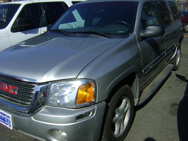 GMC Envoy XL 2004 photo 1