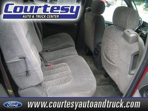 GMC Envoy XL 2004 photo 1