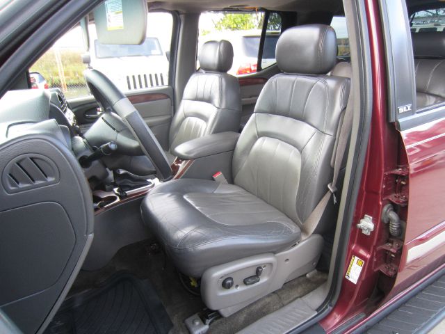 GMC Envoy XL LS 2500 HD SUV