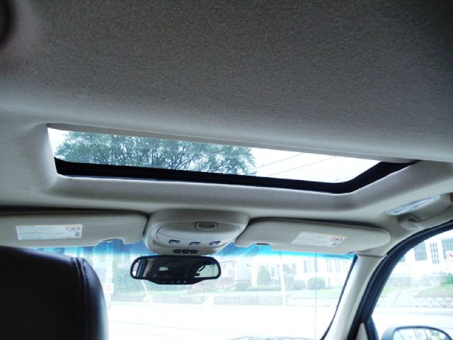 GMC Envoy XL 4WD 4dr V8 Limited 4x4 SUV SUV