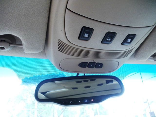 GMC Envoy XL 2004 photo 4