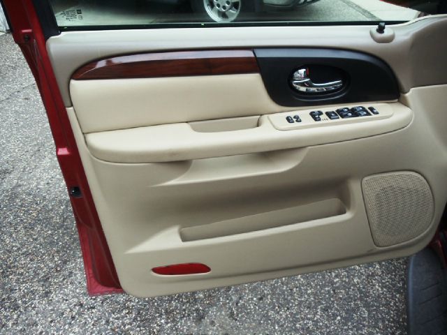 GMC Envoy XL 2004 photo 6