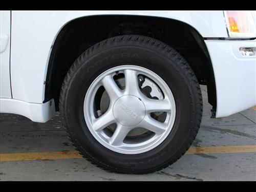 GMC Envoy XL 2004 photo 2