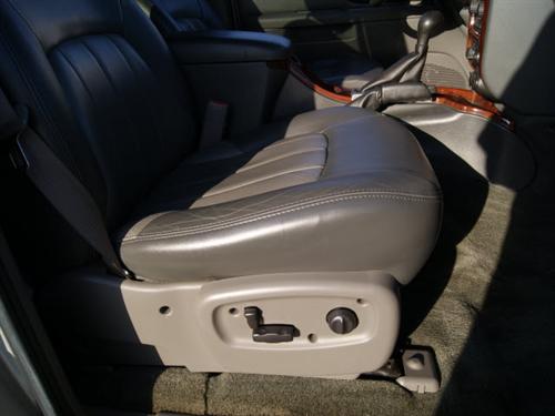 GMC Envoy XL 2004 photo 3