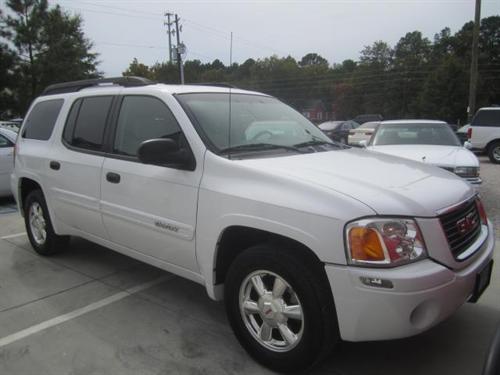 GMC Envoy XL 2004 photo 2