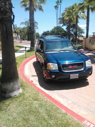 GMC Envoy XL 2004 photo 1