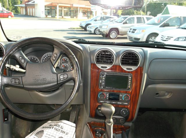 GMC Envoy XL 2004 photo 10