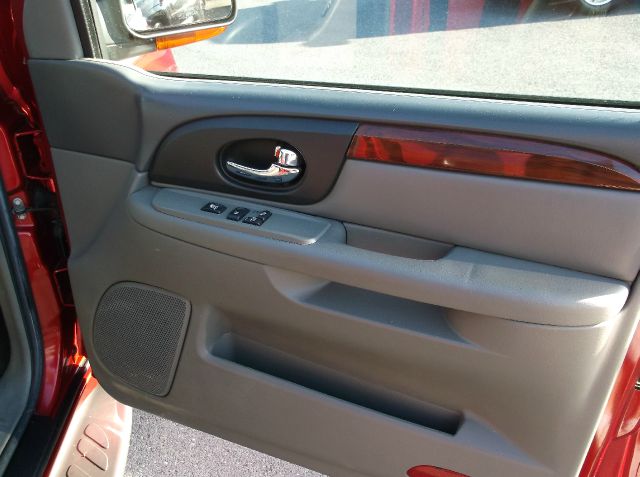 GMC Envoy XL 2004 photo 3