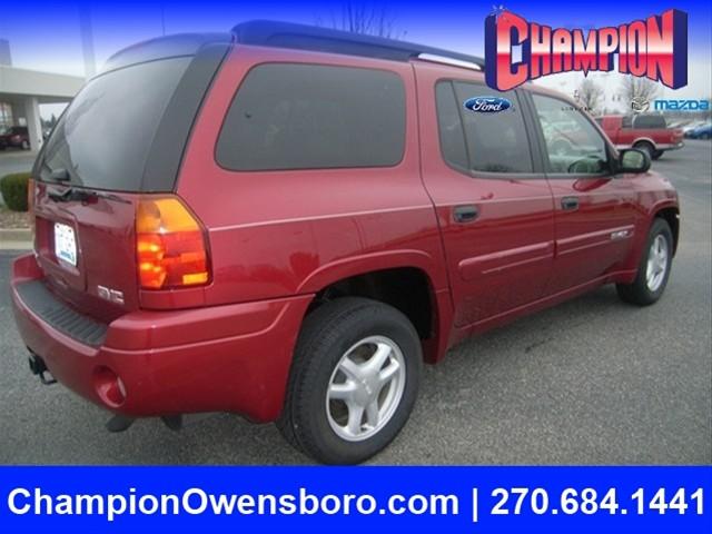 GMC Envoy XL 2004 photo 2
