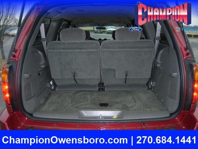 GMC Envoy XL 2004 photo 4