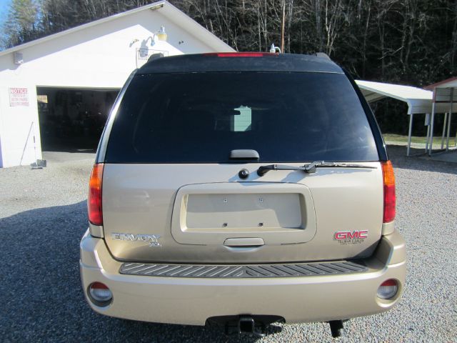 GMC Envoy XL 2004 photo 1