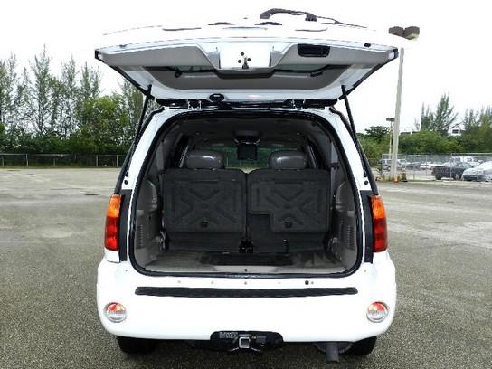 GMC Envoy XL 2004 photo 3