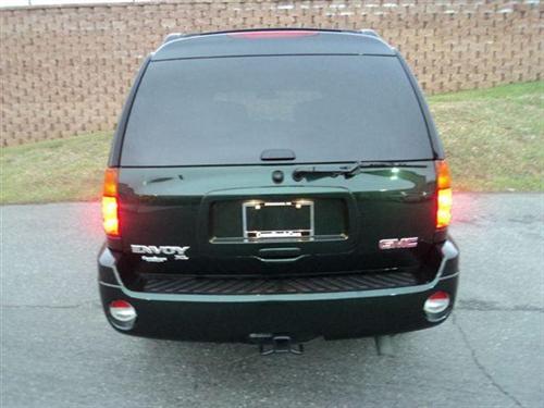 GMC Envoy XL 2004 photo 4