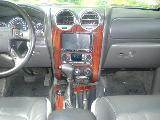 GMC Envoy XL 2004 photo 24