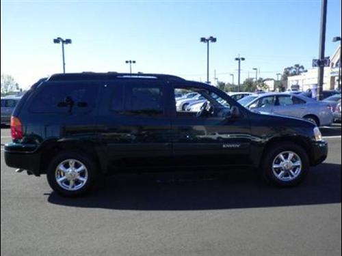 GMC Envoy XL 2004 photo 2