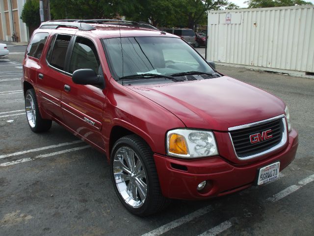 GMC Envoy XL 2004 photo 4