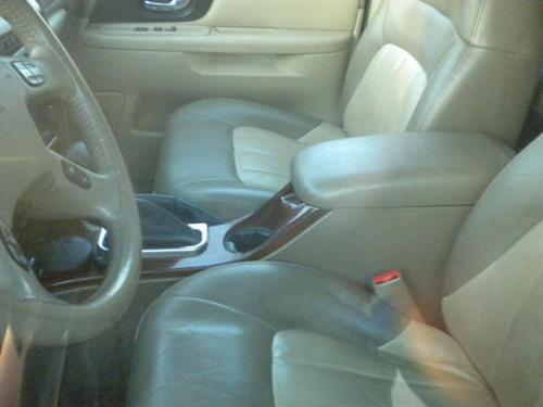 GMC Envoy XL 2004 photo 2