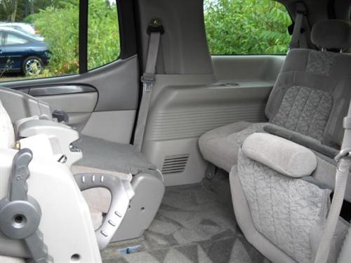 GMC Envoy XL 2004 photo 1