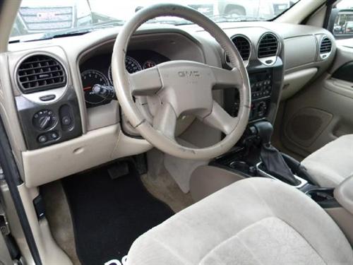 GMC Envoy XL 2004 photo 4