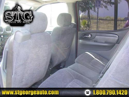 GMC Envoy XL 2004 photo 3