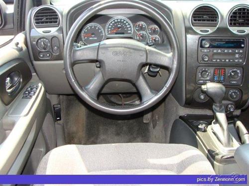 GMC Envoy XL 2004 photo 3