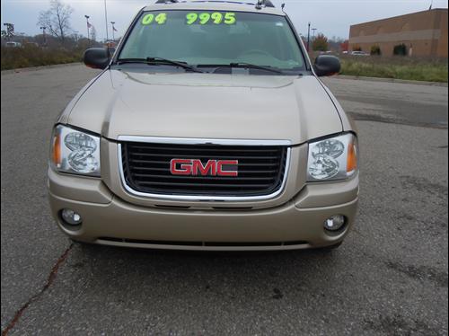 GMC Envoy XL 2004 photo 2