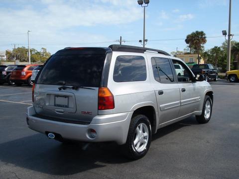 GMC Envoy XL 2004 photo 1