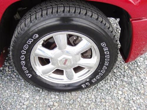 GMC Envoy XL 2004 photo 2