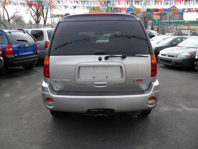 GMC Envoy XL 2004 photo 4