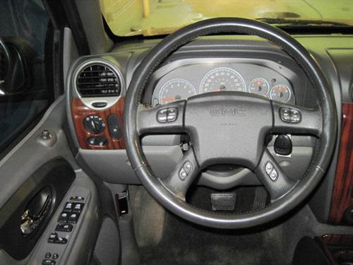 GMC Envoy XL 2004 photo 1