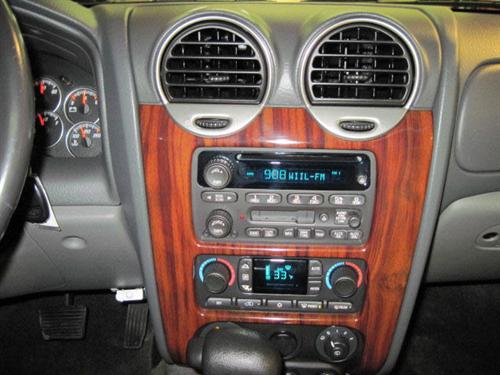 GMC Envoy XL 2004 photo 2