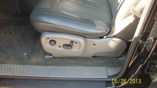 GMC Envoy XL 2004 photo 1