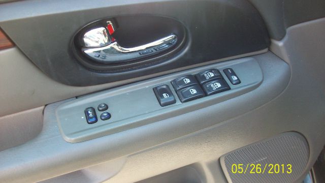 GMC Envoy XL 2004 photo 3
