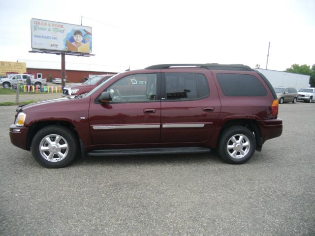 GMC Envoy XL 2004 photo 1