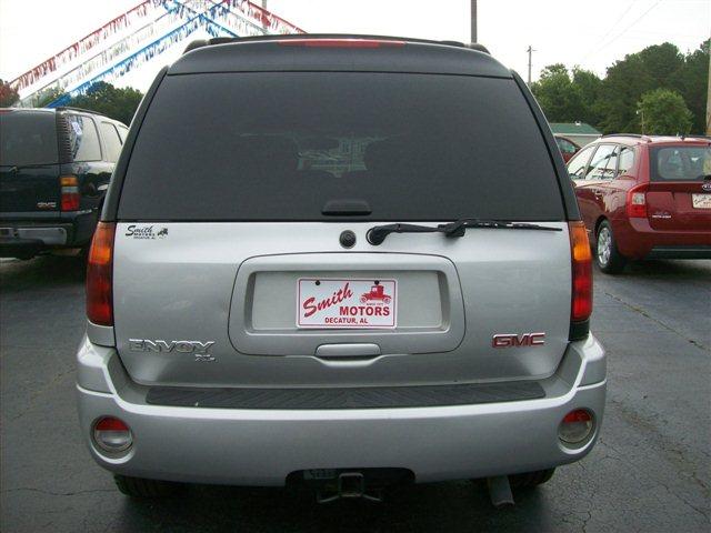 GMC Envoy XL 2005 photo 3