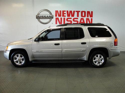 GMC Envoy XL 2005 photo 2