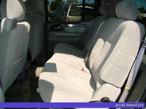 GMC Envoy XL 2005 photo 1