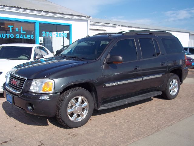 GMC Envoy XL 2005 photo 2