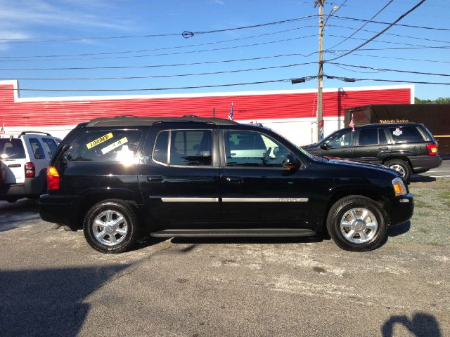 GMC Envoy XL LS 2500 HD SUV