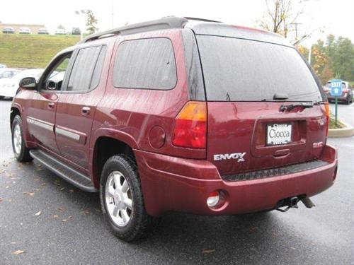 GMC Envoy XL 2005 photo 2