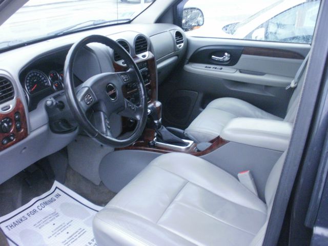 GMC Envoy XL LS 2500 HD SUV