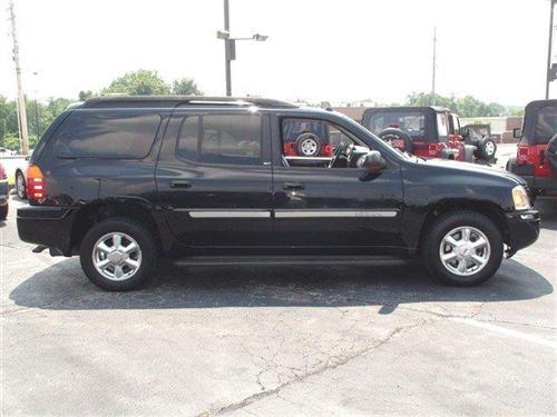 GMC Envoy XL 2005 photo 2