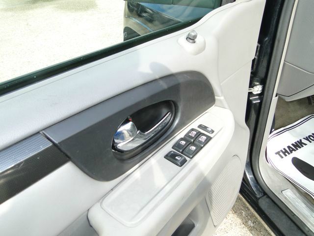 GMC Envoy XL 2005 photo 1